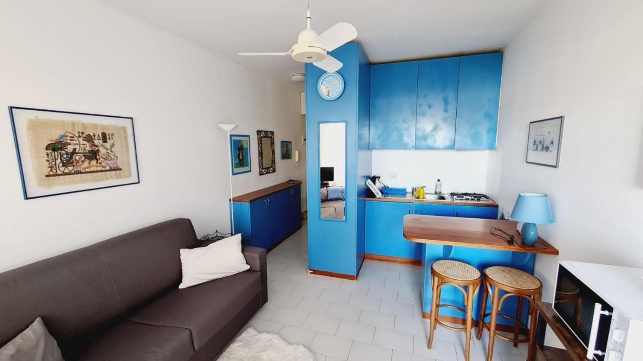 Appartamento In Baiasole Sanremo